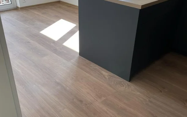 Pokládka vinylové podlahy