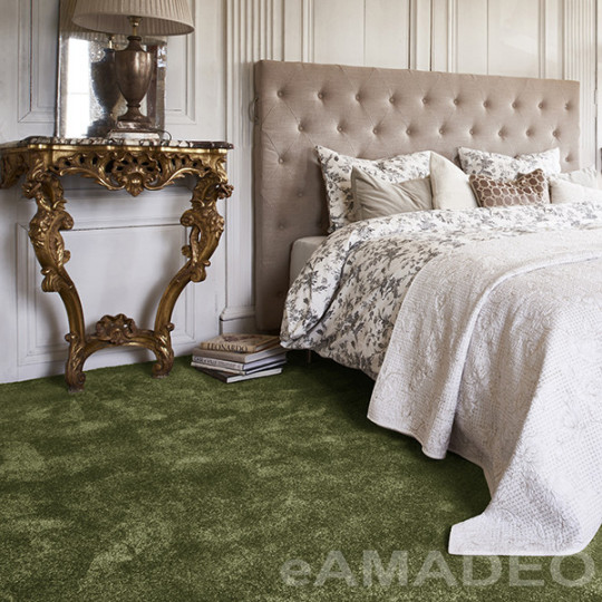Luxusní zelený koberec discretion