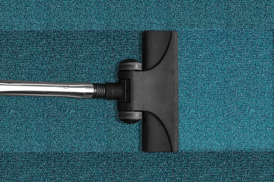 Jak vyčistit koberec - Suché čištění koberce